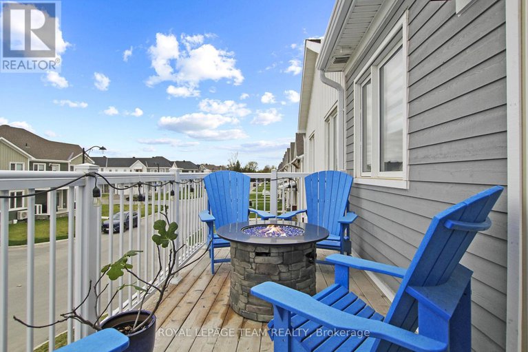 28291753/506-oldenburg-avenue/btwn-franktown-rd-fallowfield-rd/ottawa/ontario/K0A2Z0_41
