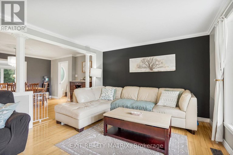 28639624/31-front-road/lorignal/champlain/ontario/K0B1K0_10