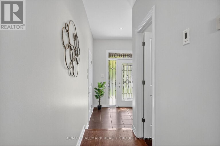 29073526/878-kilbirnie-drive/half-moon-bay/ottawa/ontario/K2J6G5_3