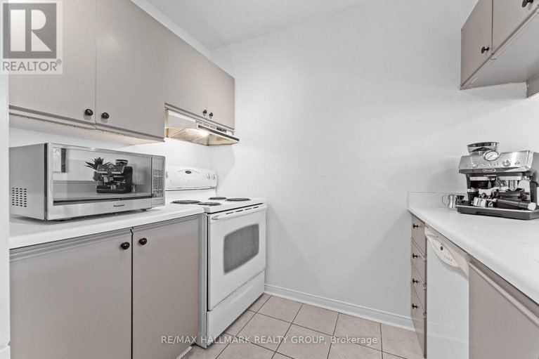 28544360/104-1099-cadboro-road/carson-grove/ottawa/ontario/K1J9K4_12