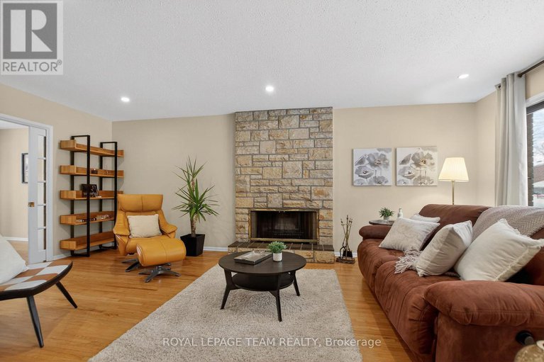 29372454/18-pentland-crescent/beaverbrook/ottawa/ontario/K2K1V5_3