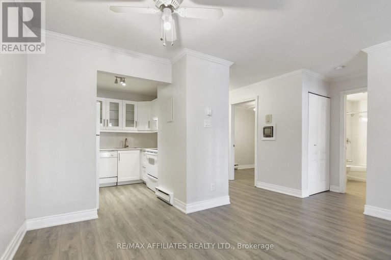 28334395/1-160-bruyere-street/lower-townbyward-market/ottawa/ontario/K1N5E1_17