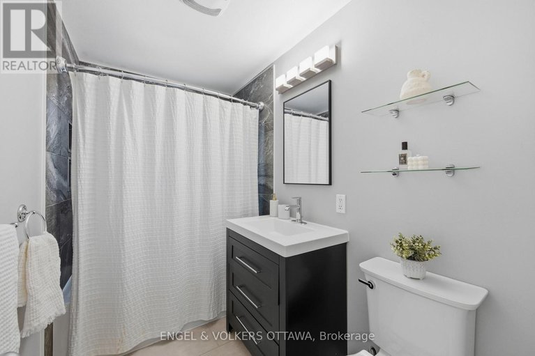 29460829/483-prince-albert-street/overbrookcastle-heights/ottawa/ontario/K1K1Y7_19