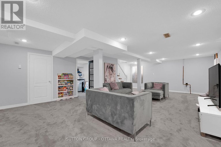 28668189/2163-johnston-road/hunt-club-park/ottawa/ontario/K1G5K2_43