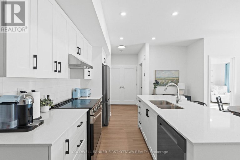 28884338/d-810-roger-griffiths-avenue/katimavik/ottawa/ontario/K2S3A9_10