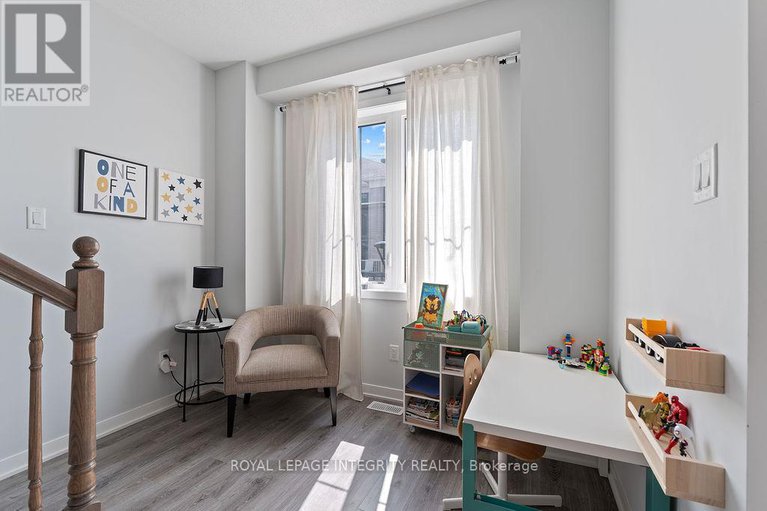 28815932/911-nova-private/half-moon-bay/ottawa/ontario/K2J7B3_32
