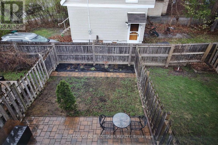 28983773/1267-shillington-avenue/carlington/ottawa/ontario/K1Z8A1_47
