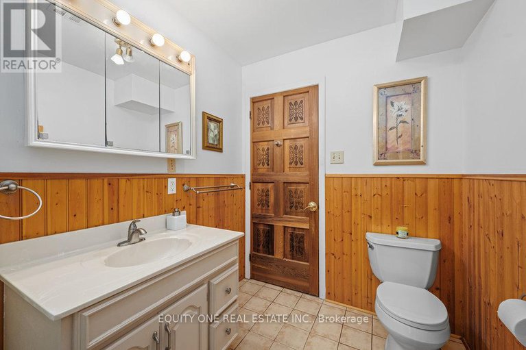 28495374/542-sirois-avenue/overbrookcastle-heights/ottawa/ontario/K1K1H4_26