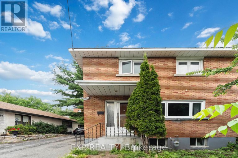 28635953/1395-caldwell-avenue/carlington/ottawa/ontario/K1Z8L3_2