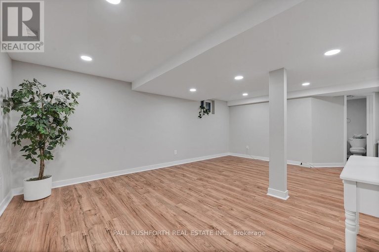 29613824/244-salter-crescent/beaverbrook/ottawa/ontario/K2K1Z2_27