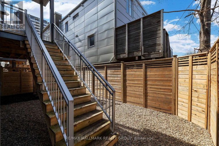 29595159/101-tay-street/westboro-west/ottawa/ontario/K2A2H1_41