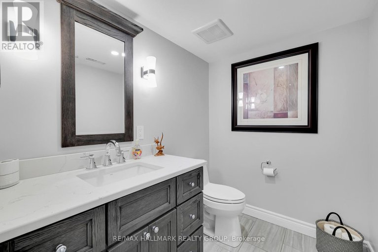 28989053/118-queensline-drive/bruce-farmgraham-parkqualicumbellands/ottawa/ontario/K2H7J5_41