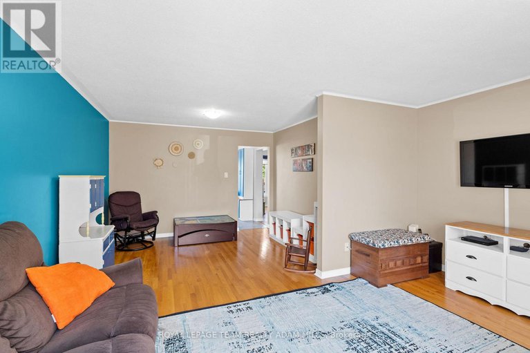 28573380/607-tourelle-drive/fallingbrookgardenway-south/ottawa/ontario/K4A3H5_11