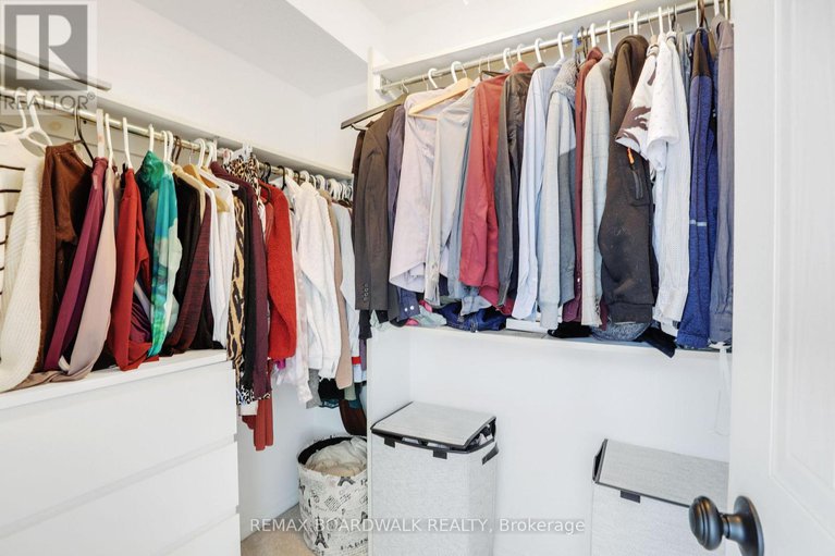 29374178/2094-sunland-drive/fallingbrookgardenway-south/ottawa/ontario/K4A3L1_22