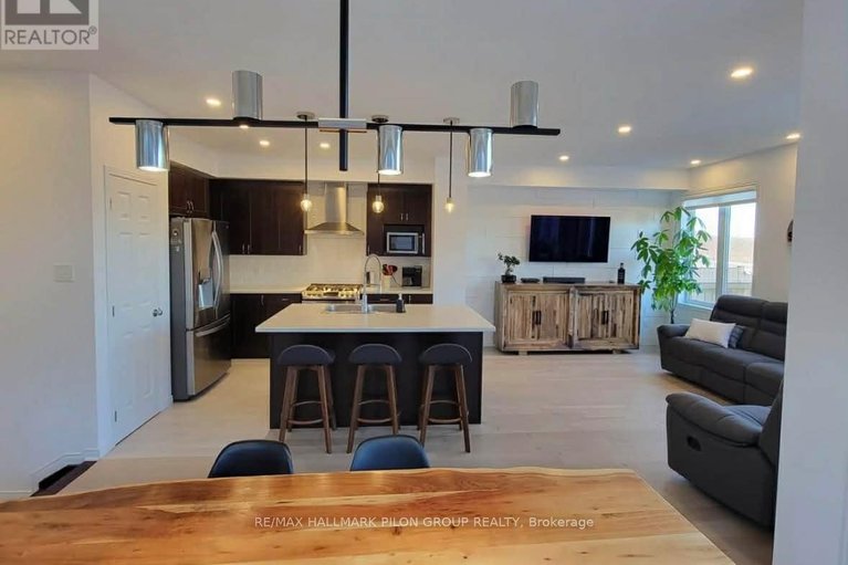 29585358/38-riddell-street/carleton-place/carleton-place/ontario/K7C0J4_5