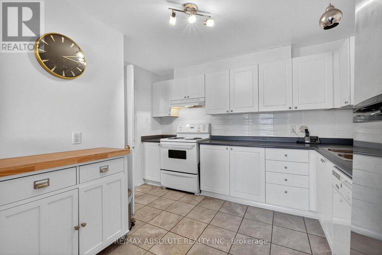 28956955/2628-baseline-road/leslie-park/ottawa/ontario/K2H7B4_9
