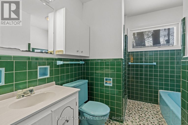 29184532/2626-elmhurst-street/queensway-terrace-north/ottawa/ontario/K2B7N6_65