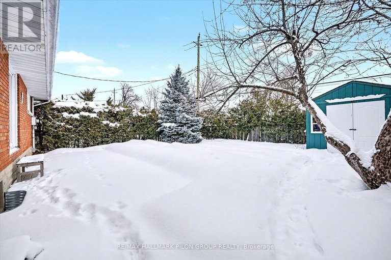 29388102/2089-bangor-street/elmvale-acresurbandale/ottawa/ontario/K1G2X6_21