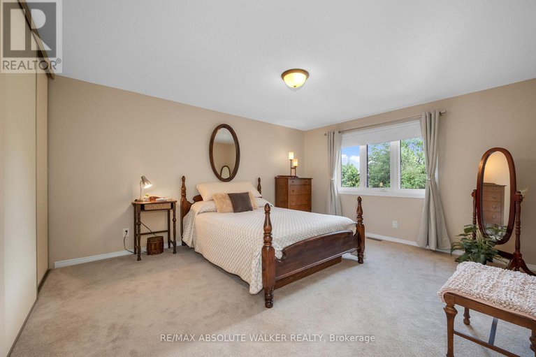 28654020/1866-robinwood-place/chapel-hill/ottawa/ontario/K1C6L7_29