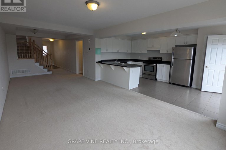 29049854/582-meadowcreek-circle/emerald-meadowstrailwest/ottawa/ontario/K2M0J8_11