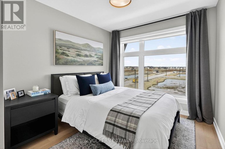 29646069/1764-crux-road/mer-bleuebradley-estatesanderson-park/ottawa/ontario/K1W0W7_28