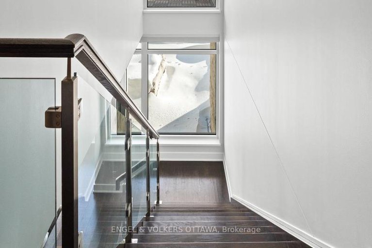 29343074/110-1035-bank-street/glebe/ottawa/ontario/K1S5K3_17