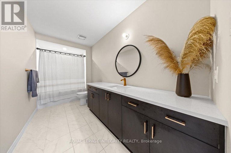 28608346/355-crossway-terrace/stittsville-north/ottawa/ontario/K2S2Z3_33