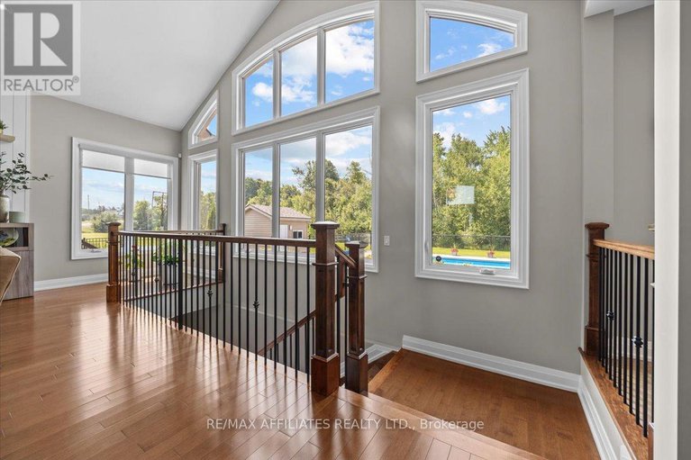 29024438/1610-linkland-court/cumberland-estates/ottawa/ontario/K4C0A5_40