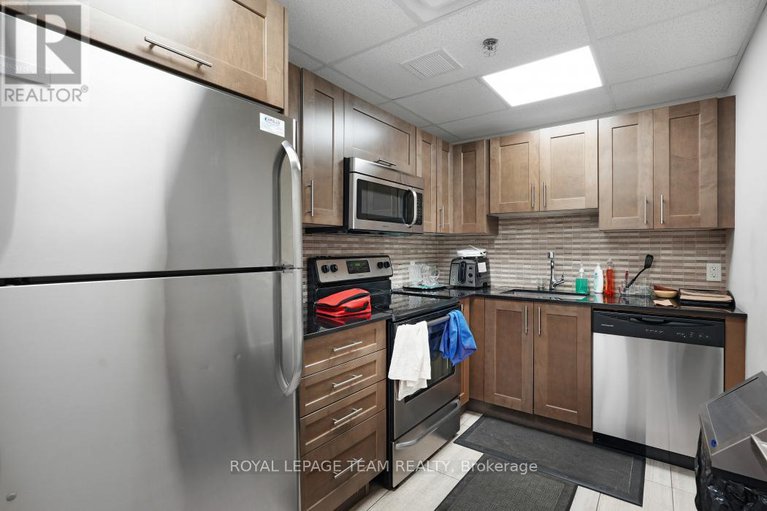 28842086/324-300c-lett-street/west-centre-town/ottawa/ontario/K1R0A8_32