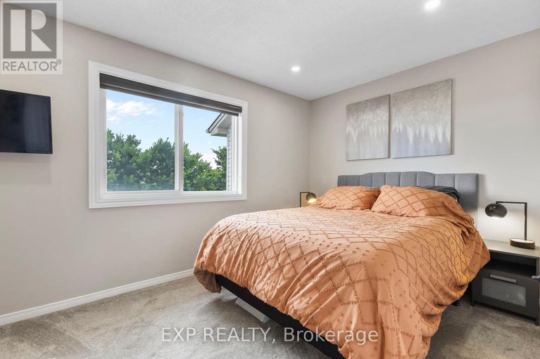 28582296/225-kincardine-drive/glencairnhazeldean/ottawa/ontario/K2V1C5_10