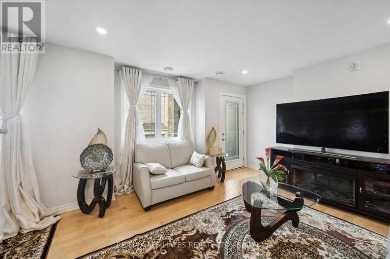 28295527/4-365-tribeca-private/longfields/ottawa/ontario/K2J6B4_13