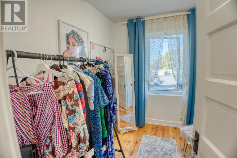 29180322/191-springfield-road/lindenlea/ottawa/ontario/K1M1C3_15