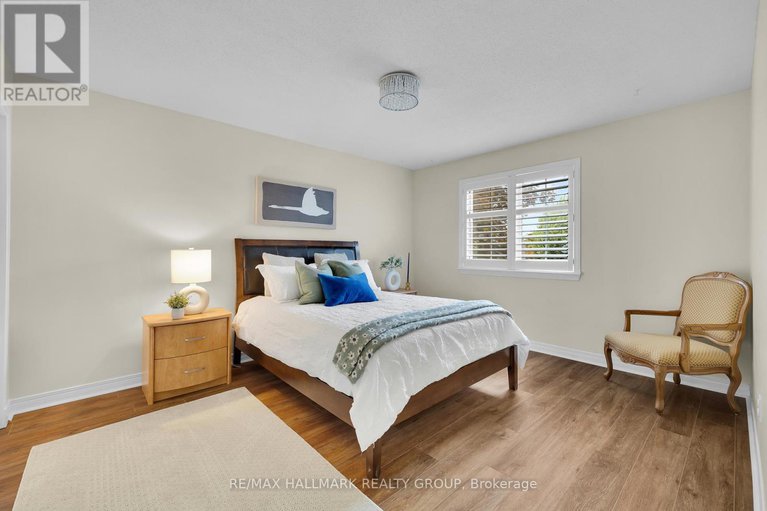 28492504/1924-lobelia-way/springridgeeast-village/ottawa/ontario/K4A4R1_34