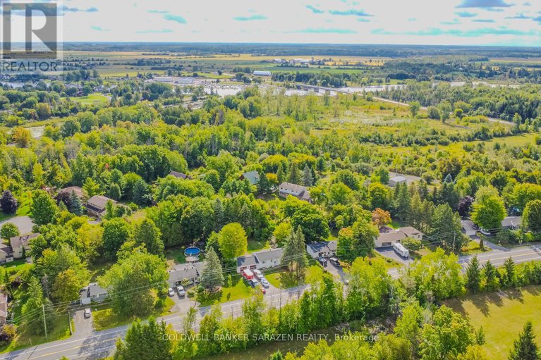 29006126/6535-rideau-valley-drive-n/manotick-south-to-roger-stevens/ottawa/ontario/K4M1B3_45