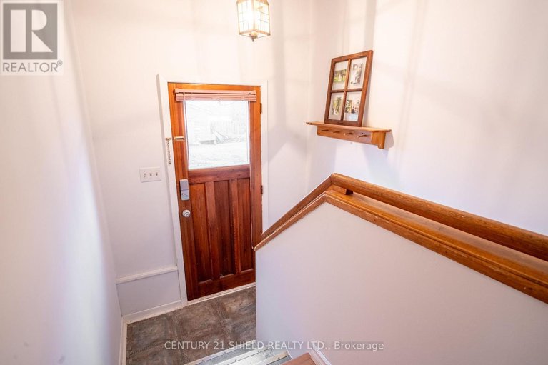 29555466/11-strachan-avenue/long-sault/south-stormont/ontario/K0C1P0_22