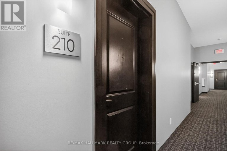 29479726/210-682-churchill-avenue-n/laurentianview/ottawa/ontario/K1Z5G5_2