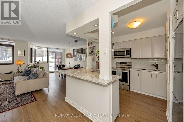 29448212/111-2871-richmond-road/britannia-heights/ottawa/ontario/K2B8M5_5