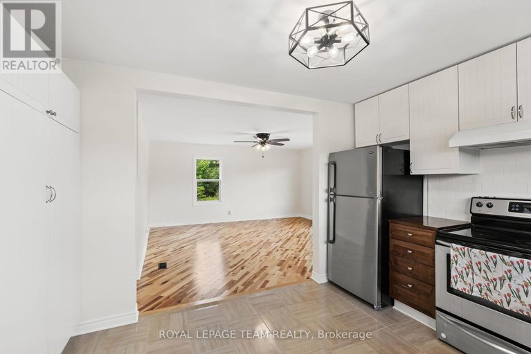 28520318/1523-drummond-con-6b-road/drummond-n-elmsley-drummond-twp/drummondnorth-elmsley/ontario/K7H3C8_20