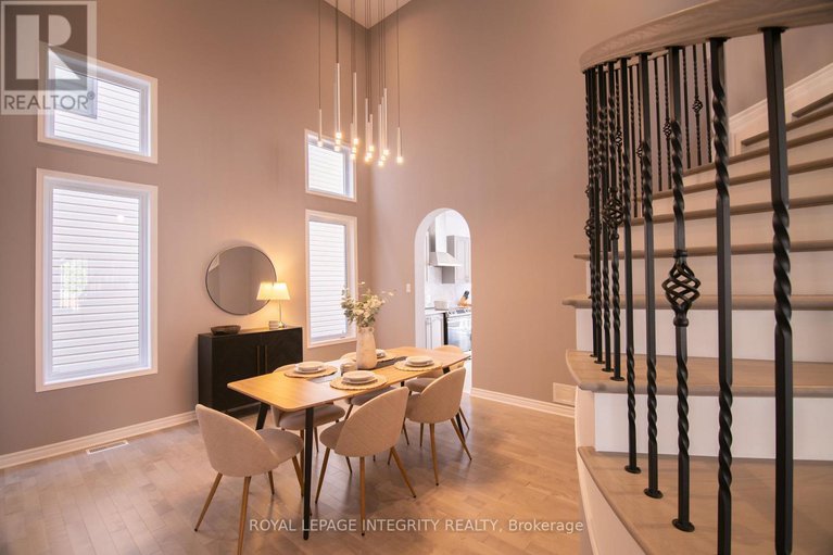 29191468/34-keighley-circle/morgans-grantsouth-march/ottawa/ontario/K2K3H8_11