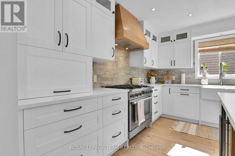 28615921/4156-wolfe-point-way/riverside-southgloucester-glen/ottawa/ontario/K1V1P5_14