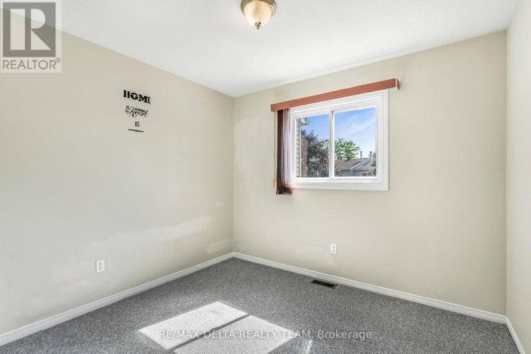 28837602/1969-sunland-drive/fallingbrookgardenway-south/ottawa/ontario/K4A3T1_16