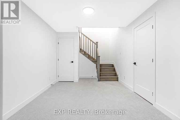 28649196/489-duvernay-drive/queenswood-heights-south/ottawa/ontario/K1E2N7_44