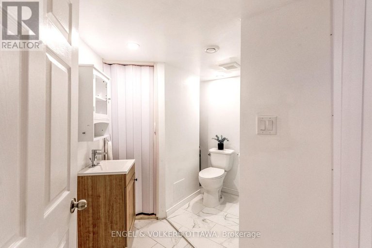 28464170/34-baton-court/katimavik/ottawa/ontario/K2L4C8_25
