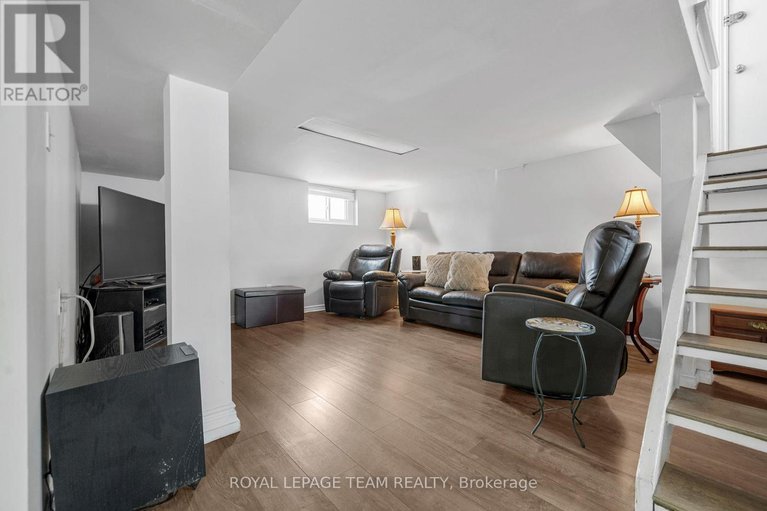 28500316/1357-thames-street/carlington/ottawa/ontario/K1Z7N3_29