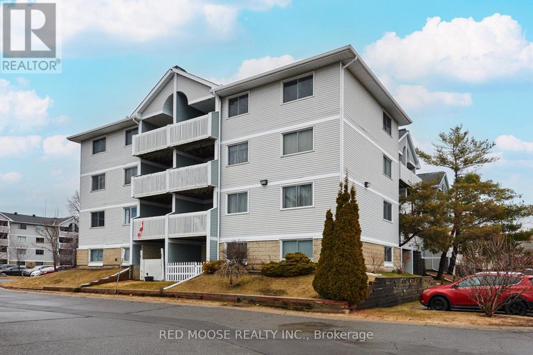 29220948/415-216-viewmount-drive/borden-farmstewart-farmcarleton-heightsparkwood-hills/ottawa/ontario/K2E7X4_1