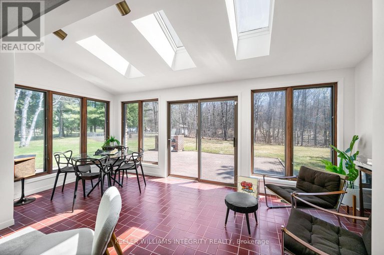 28227468/108-margaret-anne-drive/huntley-ward-south-east/ottawa/ontario/K0A1L0_21