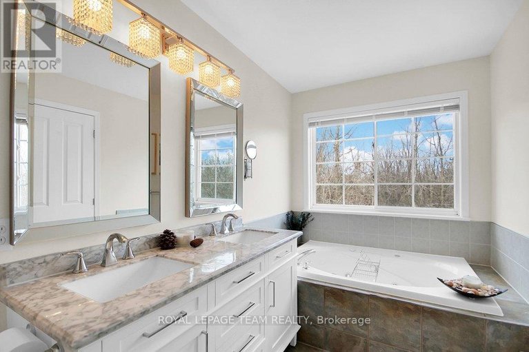 29540962/19-fieldberry-private/stonebridge/ottawa/ontario/K2J5E7_27