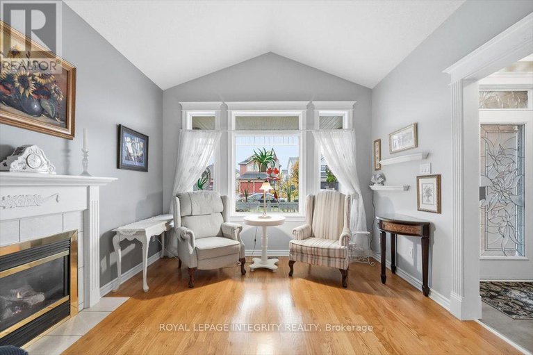 29228635/1030-valin-street/fallingbrookgardenway-south/ottawa/ontario/K4A4X7_8