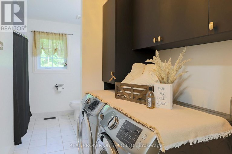 27986802/8-benjamin-lane/north-grenville-twp-kemptville-east/north-grenville/ontario/K0G1J0_14