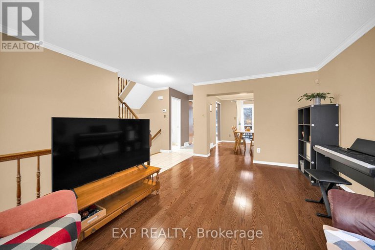 29205014/4-huntersfield-drive/hunt-club-parkgreenboro/ottawa/ontario/K1T3E4_2